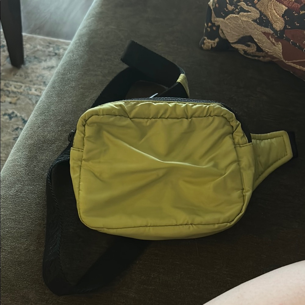 Baggy Puffer Fanny Pack